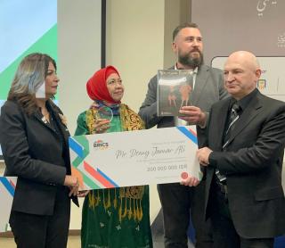 Raih Penghargaan Sastra BRICS Pertama, Penulis Salwa Bakr dan Denny JA Terima Hadiah Rp 200 Juta
